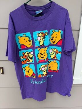 Disney Purple Winnie the Pooh & Tigger Graphic Tee vintage 90’s fits best for xl